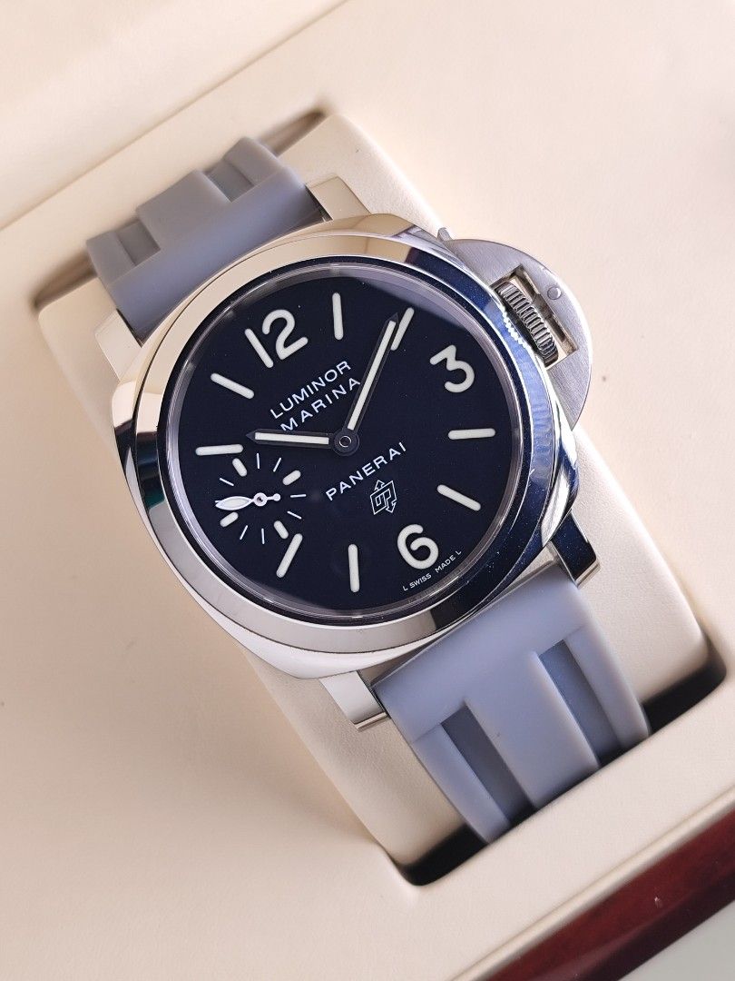 Luminor Marina Panerai 005 (Category: Luxury Watches) located in San Juan City. Submitted by MW_888 (Listing ID 1380850270, Image 2). Description: 2015 Luminor Marina Panerai PAM005 44mm Manual wind 9/10 condition Inclusions: watch, replacement rubber strap with original buckle, replacement gray strap (seen on photo), movement certificate, manual, Panerai guarantee certificate, tool, original box and watch case *photo reference on 6.5" wrist *ori