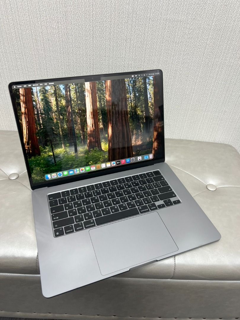 由 bergner (刊登 ID 1380828752，圖片 3) 提交，位於 台中市 (Taichung) 的 【柏格納】MacBook Air M3 8G 512G A3114 15吋 灰色#二手筆電#大里中興店JTGX5 (類別：桌上電腦或筆記型電腦)，說明：MacBook Air M3 8G 512G A3114 15吋 灰色 功能按鍵皆正常，外觀正常使用痕跡，便宜賣~不要錯過。 ~歡迎現場試機~ ''二手商品皆有使用痕跡，有疑慮者一律建議現場看過再購買'' 💠配件：原廠電源線、原廠充電頭、''無''原廠筆電盒裝 🔋充電循環次數:166 📝序號後五碼：*******JTGX5 密碼4個0 🌸螢幕: 15吋 🌸記憶體(RAM): 8GB 🌸儲存空間(ROM): 512GB 🌸作業系統: macOS 15.5 🌸出產年份：2024 柏格納通訊 大里中興店 台中市大里區中興路二段202號 0908-557527 營業時間: 12:00-21:00 7天筆電有問題可全額退