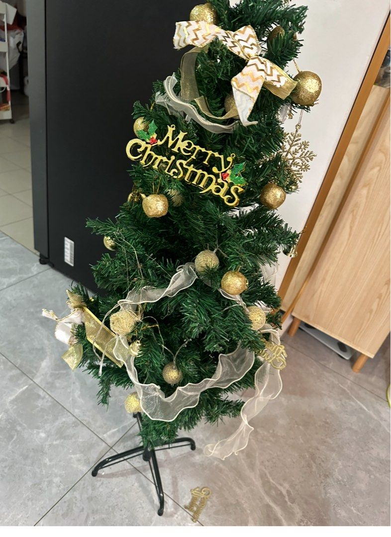 Mini Christmas Tree with Decorations