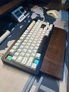 (Category: ) located in . Submitted by j.fxx (Listing ID 1380801384, Image 1). Description: .