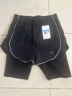 (Kategori: ) berada di . Dikirim oleh lemari_ren (ID iklan 1380787770, Gambar 1). Deskripsi: .