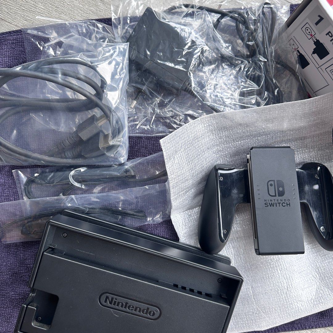 Nintendo Switch Console with Games63108087377025114