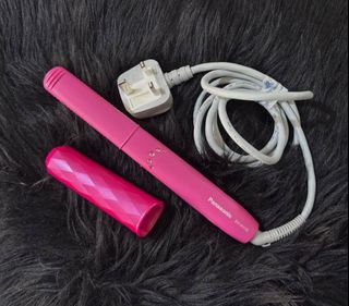 (Category: ) located in . Submitted by dalle_closet (Listing ID 1380725308, Image 1). Description: .