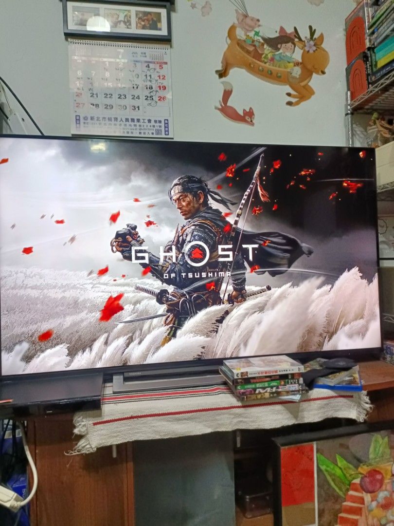 由 g0955578789 (刊登 ID 1380700943，圖片 1) 提交，位於 台北市 (Taipei) 的 Ps4單主機1007A (類別：PlayStation)，說明：如圖外觀側蓋掉了，但測試讀碟正常，按退出鍵沒反應，當零件機賣。