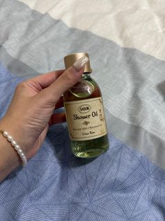由 heeee__ (刊登 ID 1380882378，圖片 1) 提交，位於 的 (類別：)，說明：。