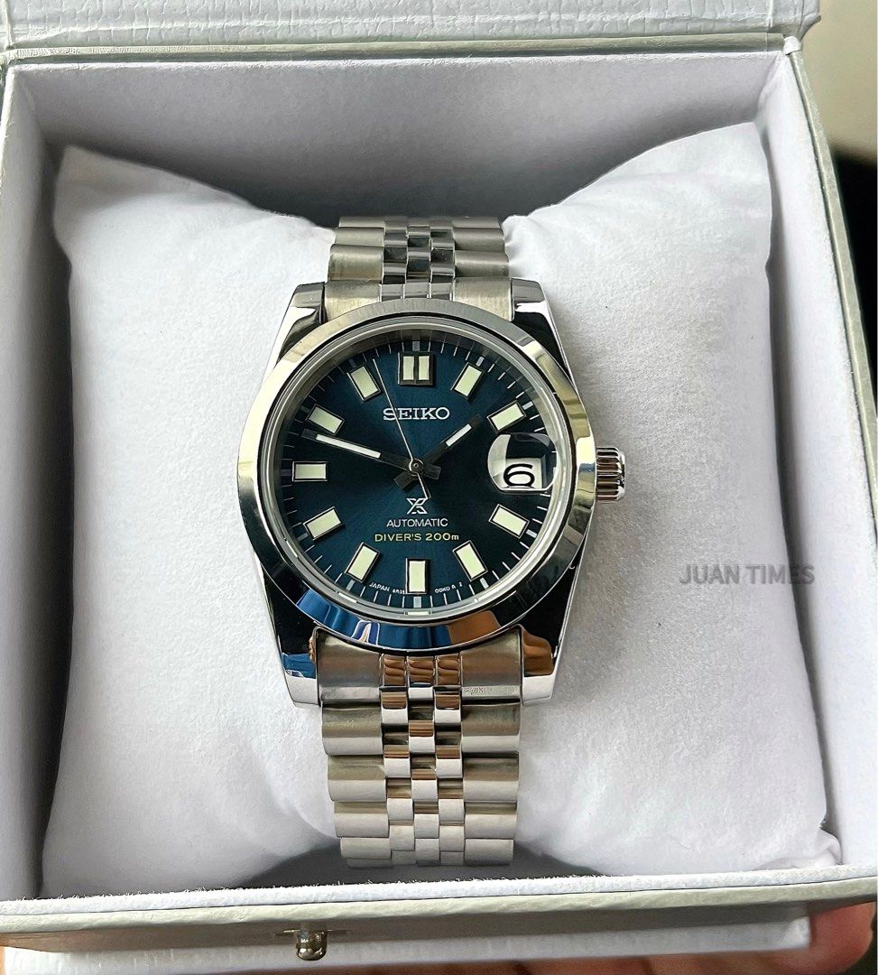 SEIKO ORIGINAL MACHINE (Category: Men's Watches) located in Caloocan City. Submitted by jmtheseller (Listing ID 1380830969, Image 2). Description: SEIKO PROSPEX MOD Brandnew Original NH35 Machine Water Resistant 36mm case size diameter Asking ₱7,400.00 meetup cavite or muntinlupa Cash on pickup via LBC .