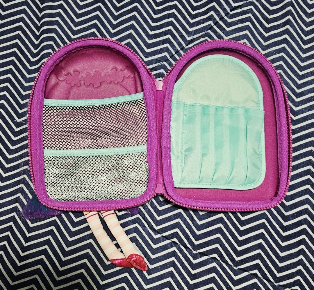 SMIGGLE 3D Pencil Case Bag (Category: Everything Else Others) located in Paranaque City. Submitted by deetoledo (Listing ID 1380697515, Image 3). Description: Original Smiggle Size 16x23x5 cm.