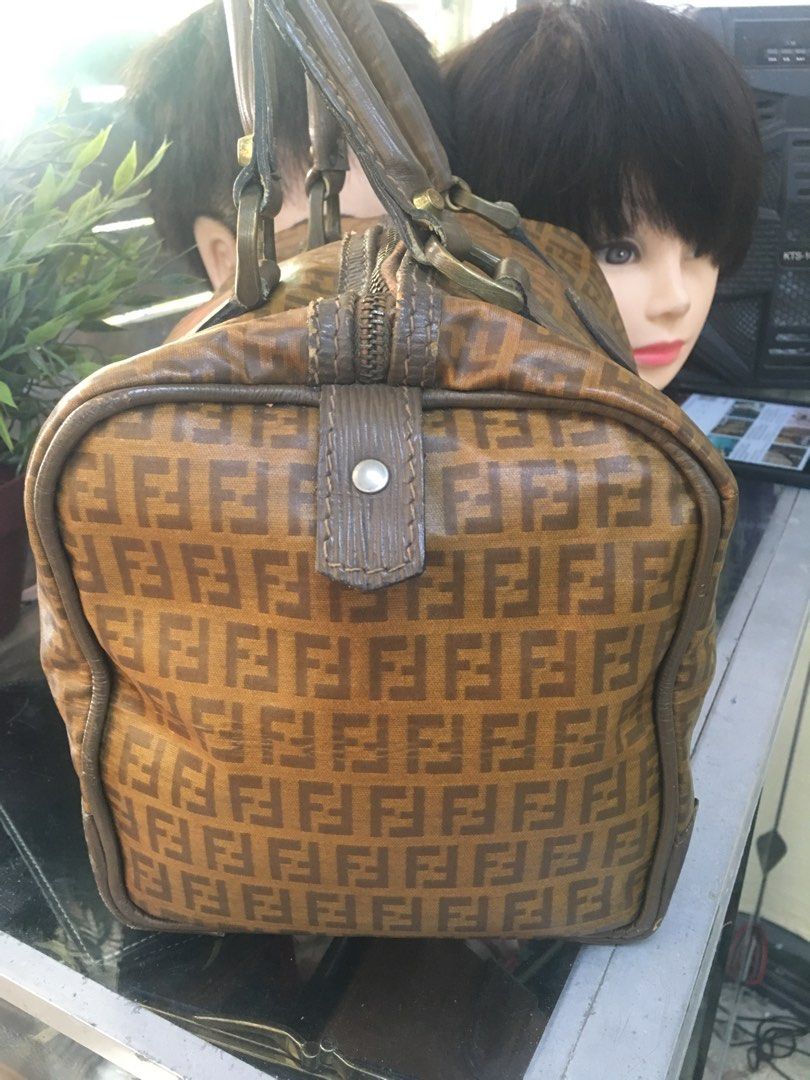 speedy bag original fendi (Category: Luxury Bags & Wallets) located in Subic. Submitted by kixiecruz42782 (Listing ID 1380769024, Image 3). Description: .