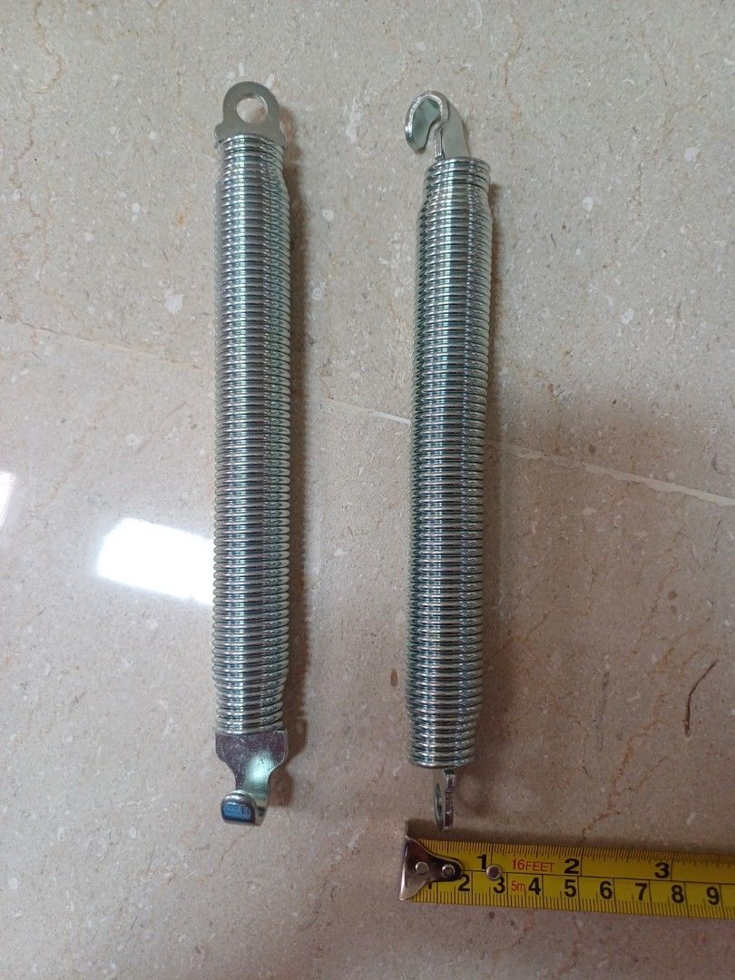 Spring (Category: Auto Accessories) located in Kajang. Submitted by manvy (Listing ID 1380739766, Image 3). Description: each RM20.00 size 2.5cm x 17cm.
