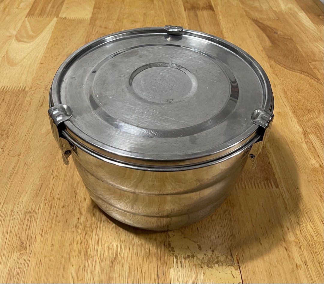Stainless Food Keeper 22cm (Category: Other Kitchenware & Tableware) located in Quezon City. Submitted by doublelkitchenware (Listing ID 1380875958, Image 1). Description: Stainless Food Keeper Made in Korea 22x13cm Visible sign of usage. With dent see photos Pick up or shipping via lalamove Provincial 🚚j&t Novaliches Qc .