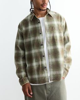 （分類：）位於 。 由 andrew0001 提交（商品編號 1380723679，圖片 1）。簡介： 。