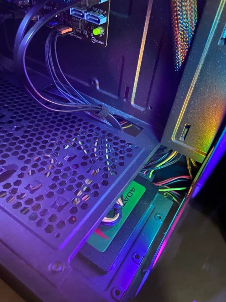 system unit good for basic tasks (Category: Desktops) located in Navotas City. Submitted by emei_26 (Listing ID 1380806921, Image 3). Description: pc specs: cpu: intel core i3 3210 mobo: asus p8h61-m lx r2.0 ram: 8gb ddr3 ram ssd: adata 250gb hdd: seagate 200gb gpu: galax gt610 2gb psu: silverstone 700 watts case: inplay meteor 3 with 4x rgb fans rfs: exta pc location: navotas city .