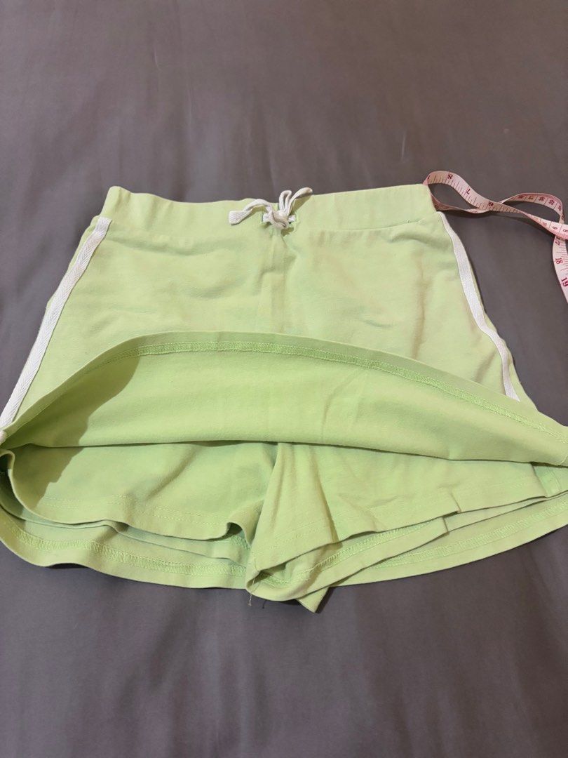 tennis skirt (with inner short) (Category: Shorts) located in Pinamalayan. Submitted by dumpanddeclutter (Listing ID 1380869203, Image 2). Description: .