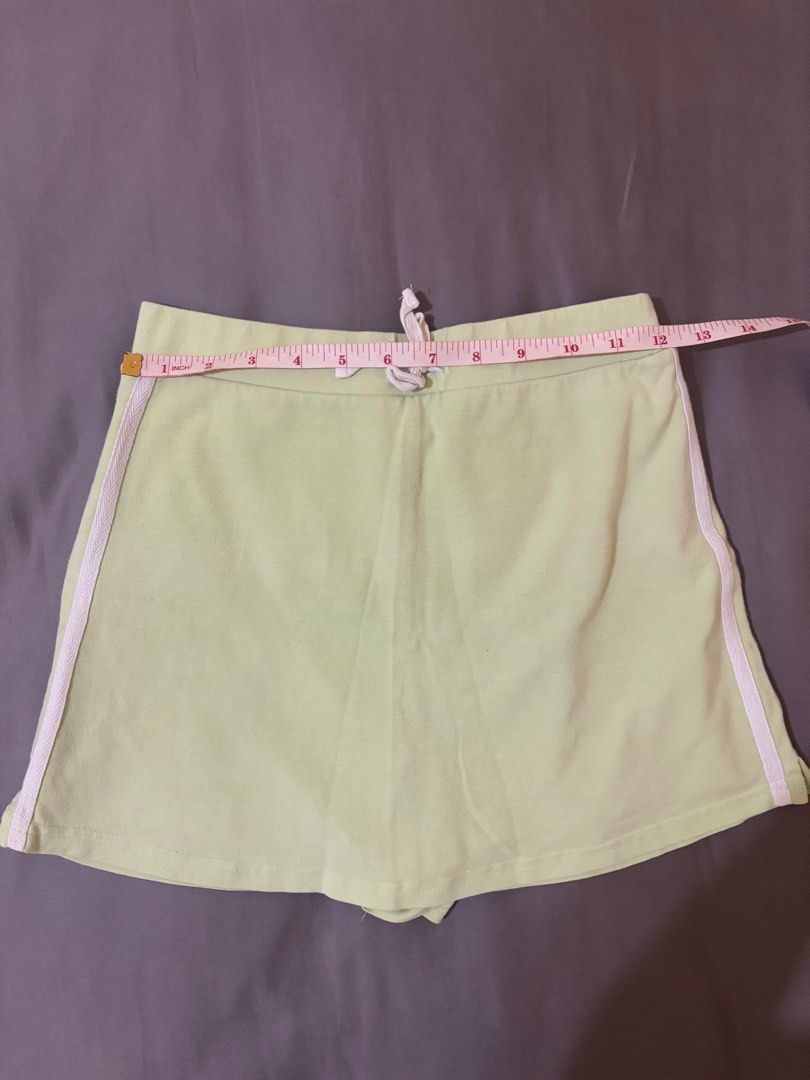 tennis skirt (with inner short) (Category: Shorts) located in Pinamalayan. Submitted by dumpanddeclutter (Listing ID 1380869203, Image 3). Description: .