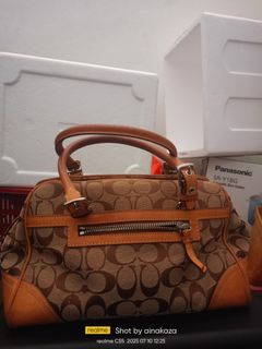 (Category: ) located in . Submitted by mikalish5 (Listing ID 1380754766, Image 1). Description: .