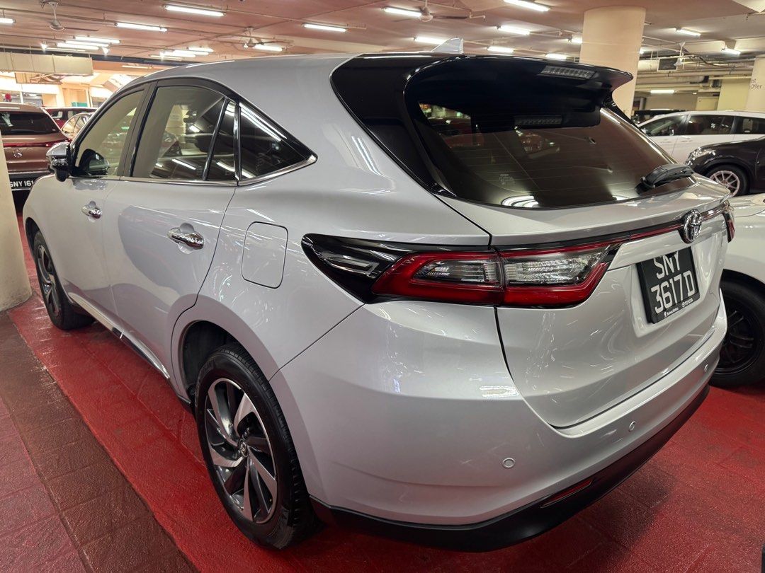 Toyota Harrier G Grade Auto (Category: Used Cars) located in Singapore. Submitted by motoringmayfair (Listing ID 1380759797, Image 2). Description: Monthly $1,171 only. High specifications G grade with turbocharge hp at 227 Bhp, Borneo Motors agent unit, mileage done at 116310km super smooth and powerful, enormous cabin and boot space, don’t miss! Genuine and transparent dealing backed by positive reviews, trade in welcome, flexible down-payment 