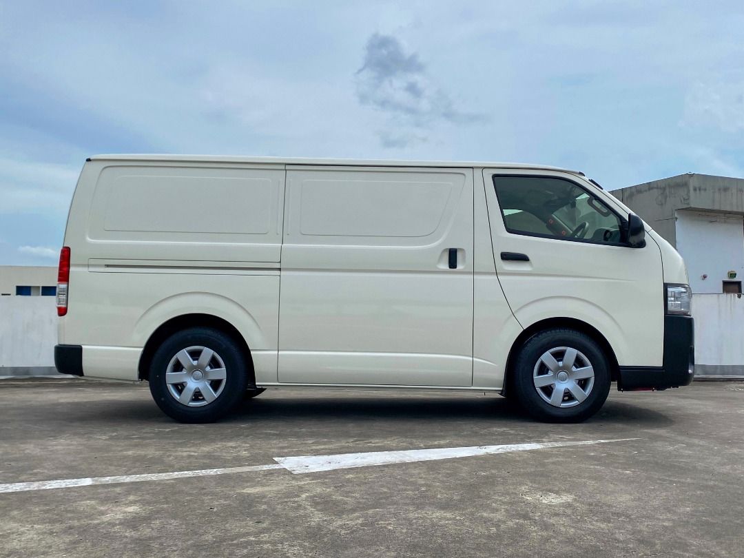 Toyota Hiace 3.0 Manual, Cars, Commercial Vehicles, Used on Carousell
