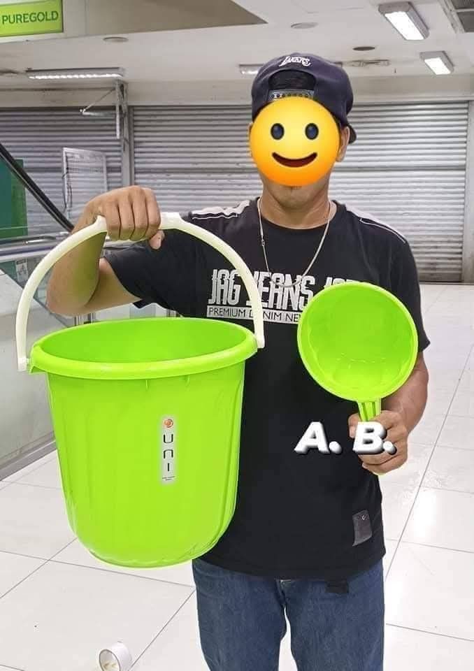 Uni Colored Timba and Tabo Set (Category: Waste Bins & Bags) located in Manila. Submitted by onlineshoppersph (Listing ID 1380739407, Image 3). Description: ✅100% Brand New ✅Good Quality Cash On Deliver - Metro Manila - Delivery Fee/Handling Fee shouldered by BUYERS - DF/HF depends on BUYERS Location LALAMOVE PICK UP - Cash on Deliver - Metro Manila & Nearby DELIVER THRU COURIER, CARGO & BUS - Provincial Buyers - Payment 1st Thank You.