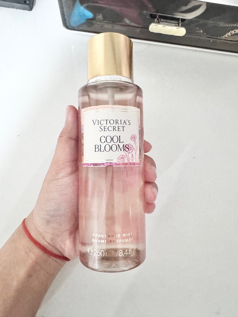 NEW Victoria's Secret Cool Blooms, 8.4 oz Fine Fragrance Mist main image 1