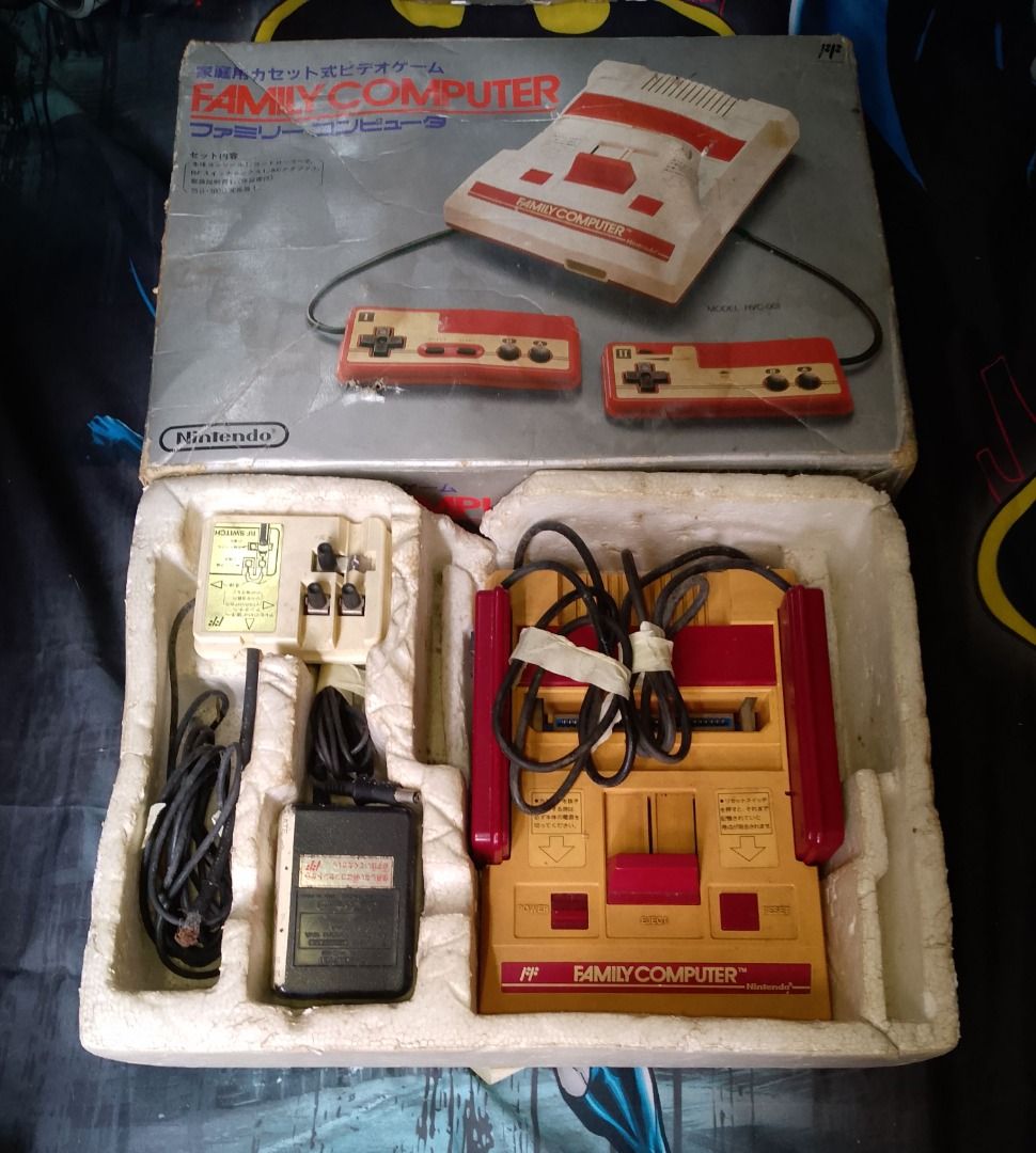 Vintage & Retro Nintendo Family Computer (Category: Nintendo) located in Caloocan City. Submitted by anjelgeron17541 (Listing ID 1380717705, Image 3). Description: Set only Quitting sale! Working un retro Un iba dating working kaso natambak na PM me for more info Mandaluyong pick-up.