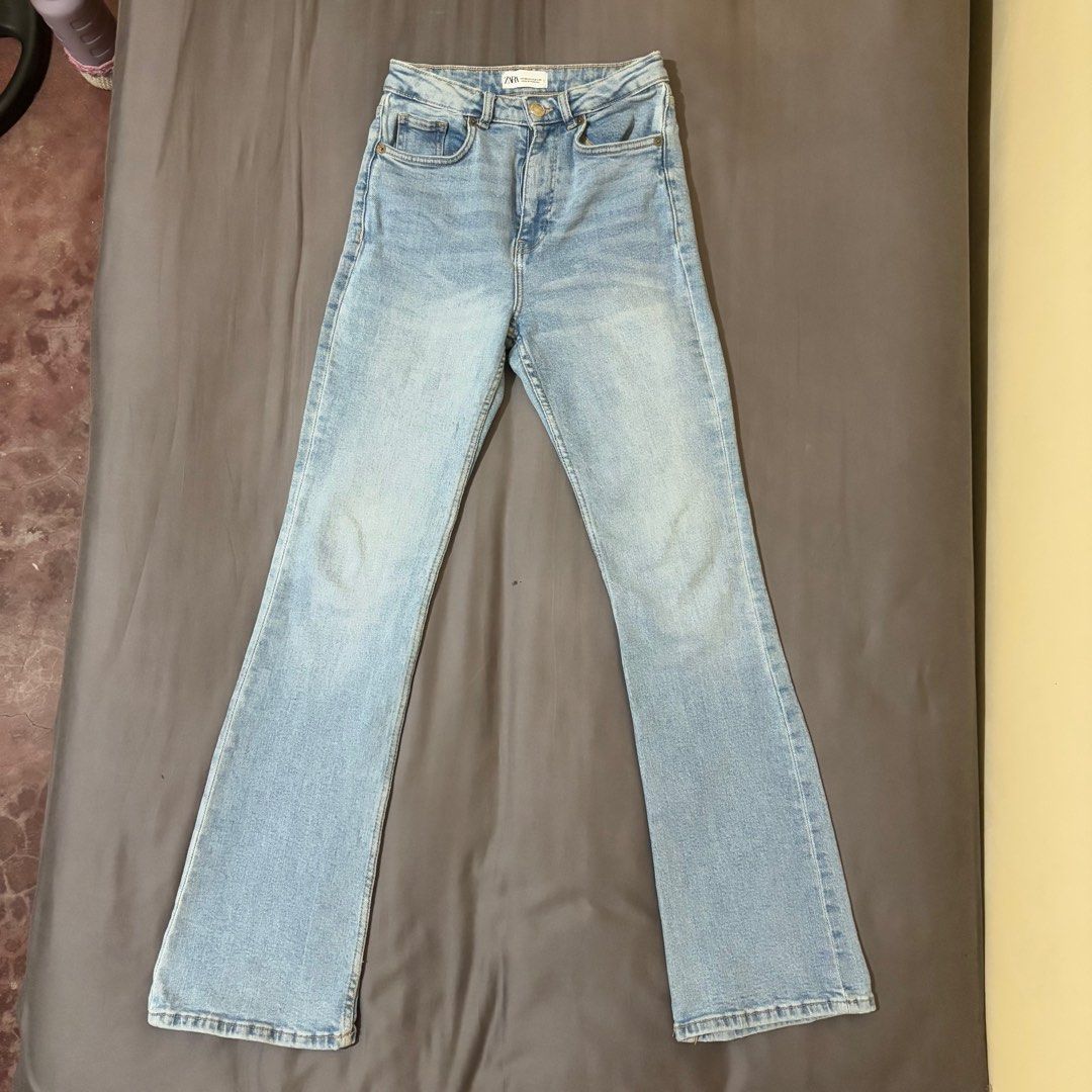zara high-waist flared jeans (Category: Jeans) located in Pinamalayan. Submitted by dumpanddeclutter (Listing ID 1380868409, Image 1). Description: used less than 5x waist 24 in. length 41 in..
