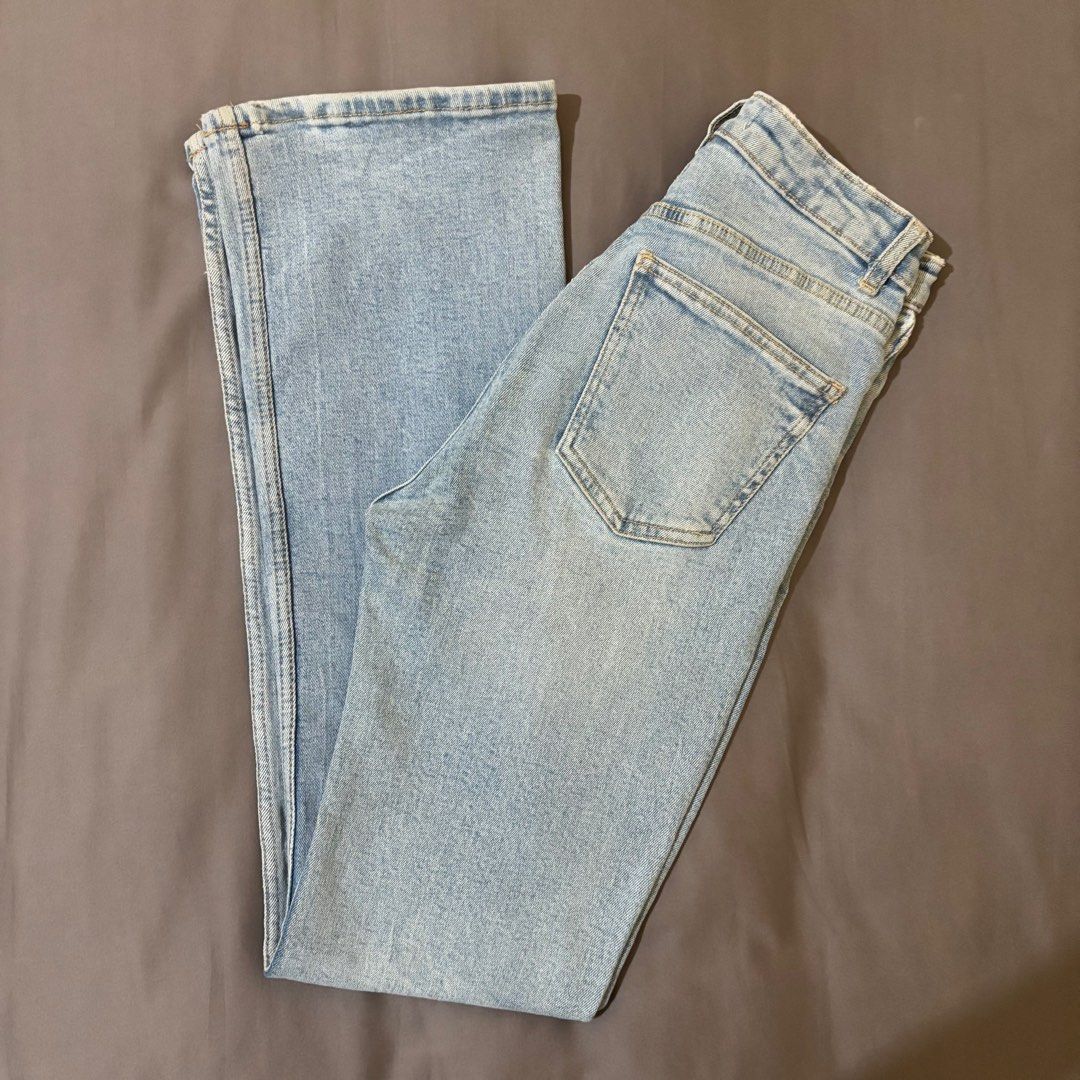 zara high-waist flared jeans (Category: Jeans) located in Pinamalayan. Submitted by dumpanddeclutter (Listing ID 1380868409, Image 3). Description: used less than 5x waist 24 in. length 41 in..