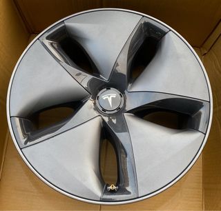 （分類：）位於 。 由 kwokwahtyre 提交（商品編號 1381001657，圖片 1）。簡介： 。