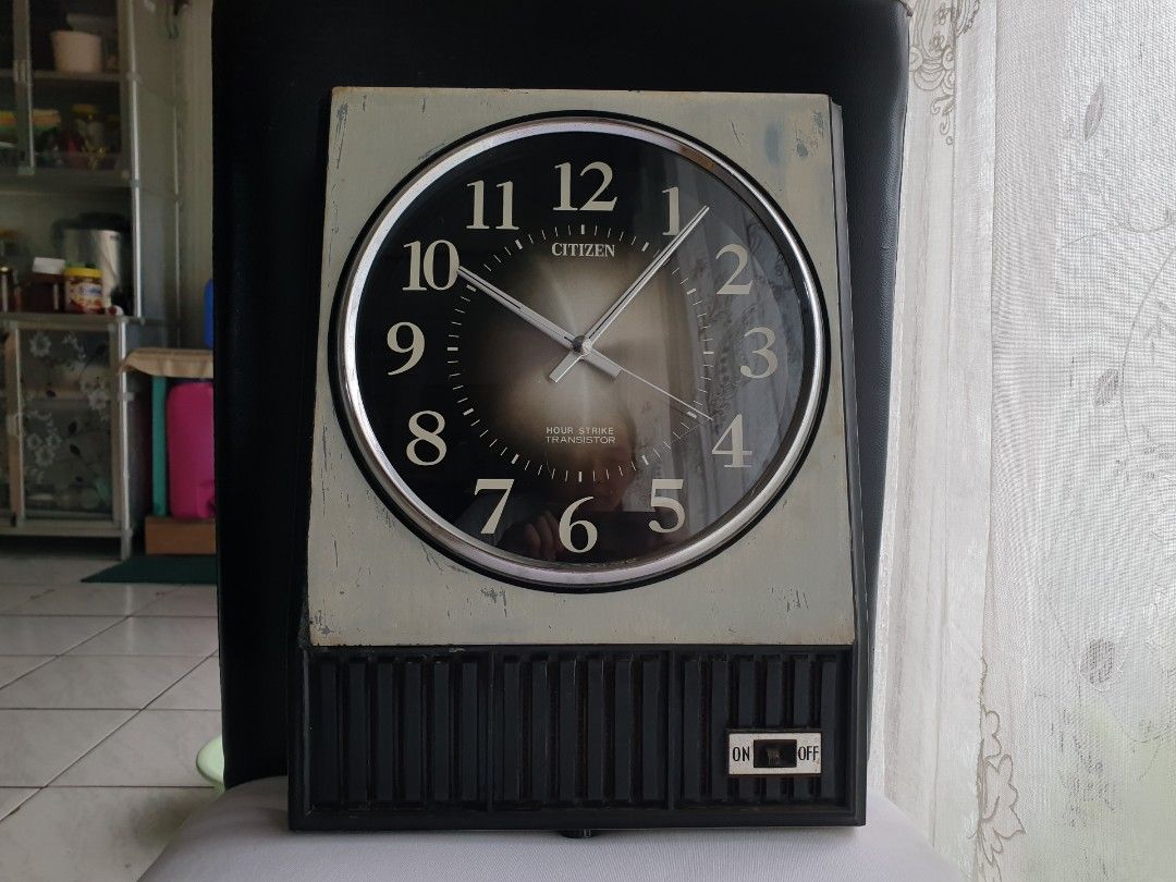 1960s Citizen Pendulum Wall Clock (Category: Clocks) located in Quezon City. Submitted by WasalakTwo (Listing ID 1380993256, Image 2). Description: Bought in Japan Rare and hard to come by 13" X 10" Good working condition Dirt on wood paint, needs repaint No physical damage Novaliches, QC.