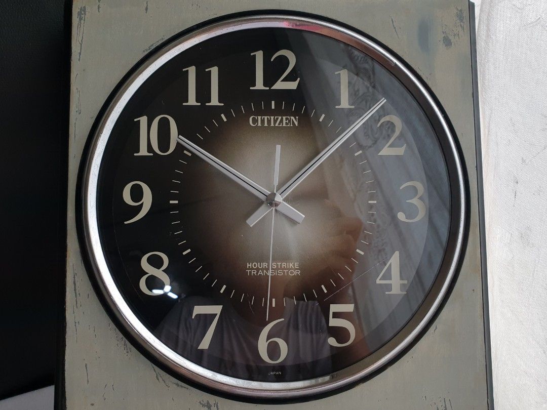 1960s Citizen Pendulum Wall Clock (Category: Clocks) located in Quezon City. Submitted by WasalakTwo (Listing ID 1380993256, Image 3). Description: Bought in Japan Rare and hard to come by 13" X 10" Good working condition Dirt on wood paint, needs repaint No physical damage Novaliches, QC.