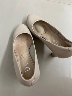 由 dalis_shop (刊登 ID 1380922575，圖片 1) 提交，位於 的 (類別：)，說明：。