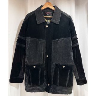 由 jiwawa_vintage (刊登 ID 1381022004，圖片 1) 提交，位於 的 (類別：)，說明：。