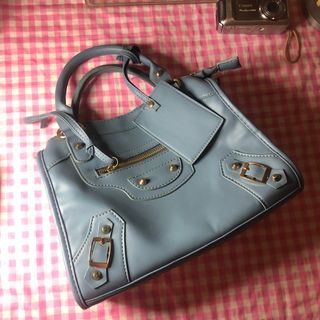 (Kategori: ) berada di . Dikirim oleh gvintage (ID iklan 1381024441, Gambar 1). Deskripsi: .