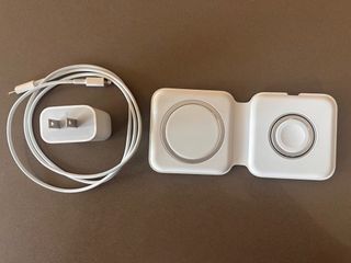 (Category: ) located in . Submitted by moveout_clearance_sale (Listing ID 1381081763, Image 1). Description: .