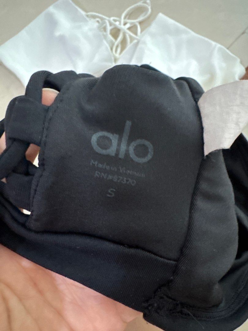 Alo Yoga Movement Bra Top Black Size S, Women's Fashion