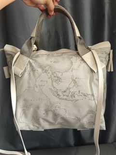 (Category: ) located in . Submitted by laraysabelcollection (Listing ID 1380993392, Image 1). Description: .