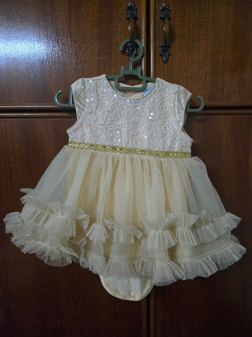 ANAKKU Babygirl Dress (Category: Babies & Kids Fashion) located in Bayan Lepas. Submitted by mrs.klynn (Listing ID 1380963162, Image 1). Description: 🌼 Worry-free 🚫🐶&🐷 !! 📸 Original photo & no editing 🙏 Please manage your expectation. ✔ All items have been washed and cleaned perfectly 😁🤝 Thanks for your consideration to shopping here..