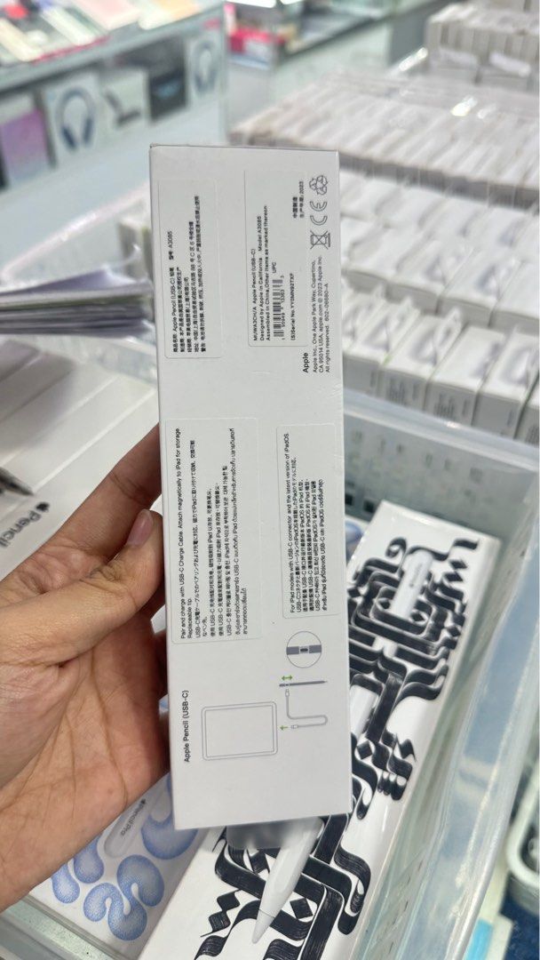 APPLE PENCIL USB-C | msg me 09637592989 (Category: iPad) located in San Juan City. Submitted by seller_accessories (Listing ID 1381009336, Image 2). Description: if unresponsive, msg me at 09637592989.