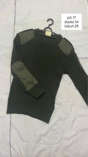 (Category: ) located in . Submitted by thrifted.closet (Listing ID 1381060251, Image 1). Description: .
