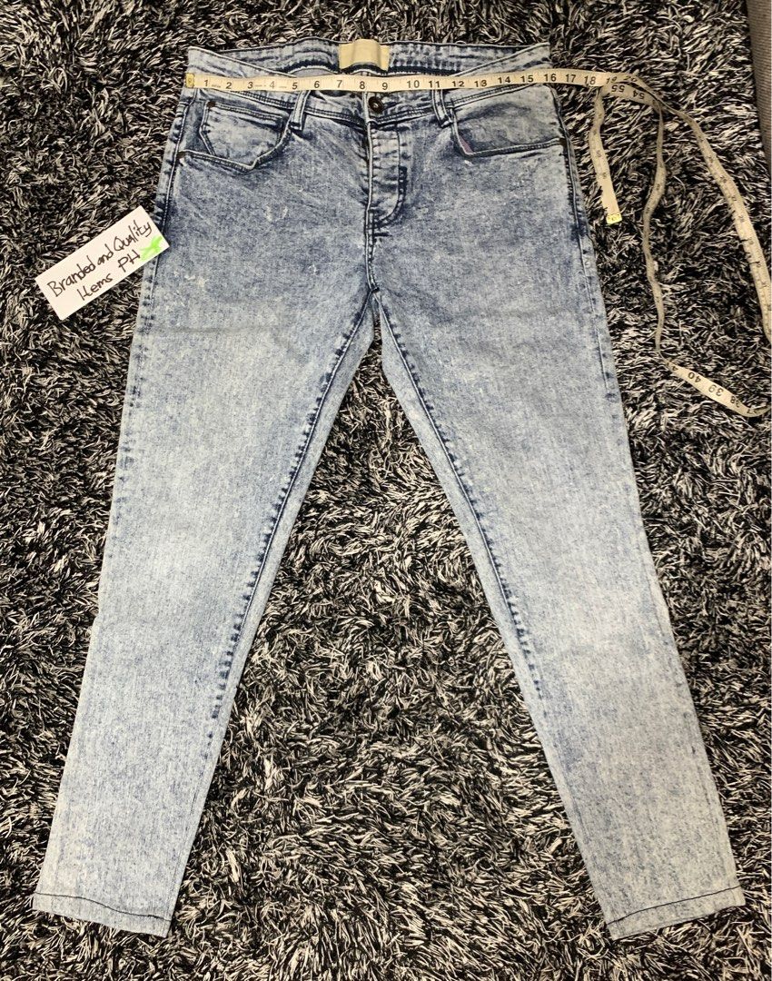 Bershka Acid Wash Jeans (Category: Jeans) located in Taguig. Submitted by brandedandqualityitemsph (Listing ID 1380992732, Image 1). Description: Bershka Acid Wash Jeans Stretch Altered Check uploaded photos for dimension Button fly Bought in Bershka Shangri la Mall No issue Non ukay AUTHENTICITY GUARANTEED RFS: Major Decluttering .