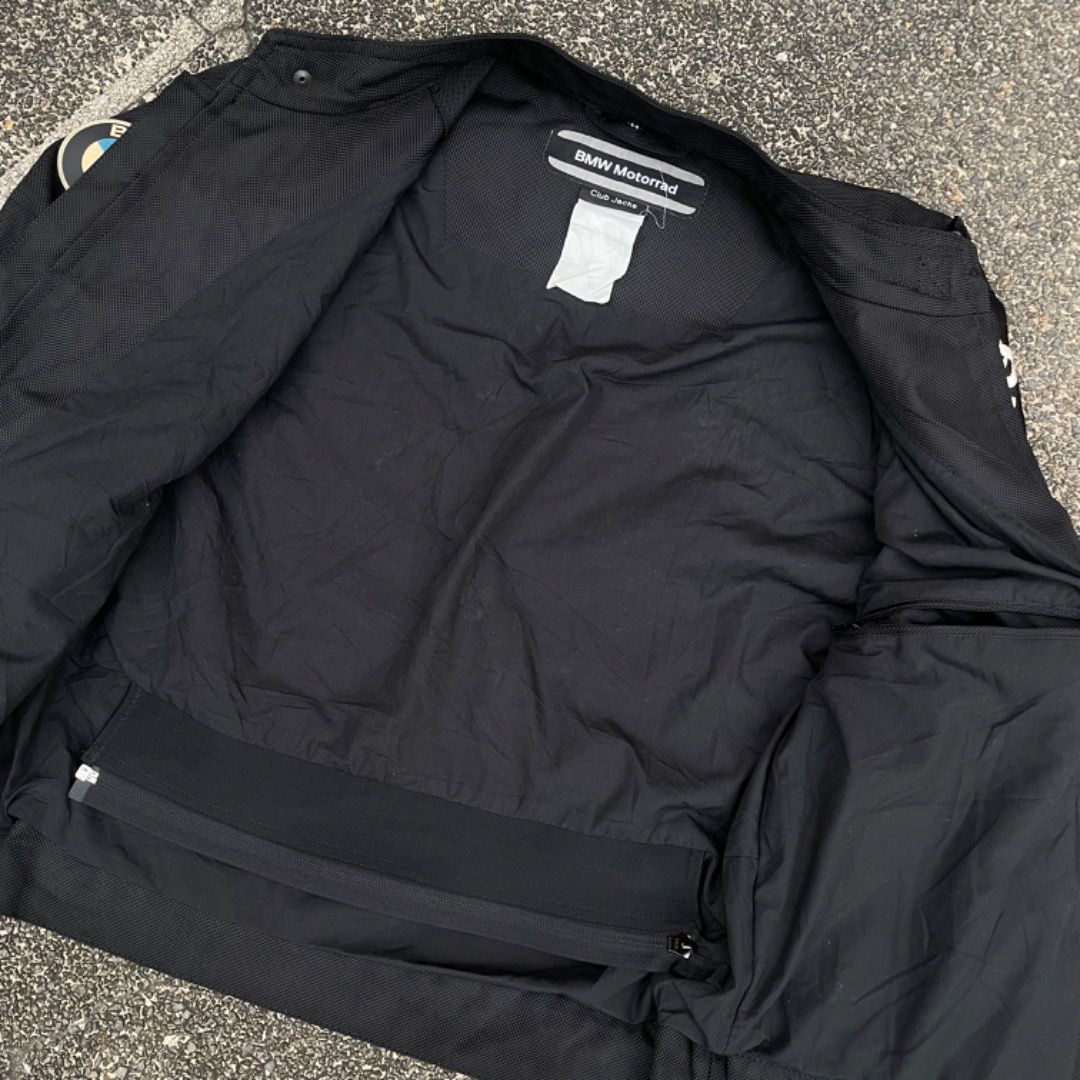 BMW Motorrad Racing Jacket (Category: Coats, Jackets and Outerwear) located in Bacolod City. Submitted by cast.archives (Listing ID 1381042465, Image 3). Description: BMW Motorrad Racing Jacket Authentic With Elbow Guard inside fabric Size: Medium on tag Pit to pit: 23” Shoulder to hem: 26” Sleeves: 24.5” Shoulder: 20” Condition: Excellent Flaw: Sign of used.