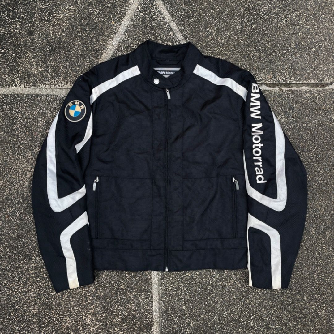 BMW Motorrad Racing Jacket (Category: Coats, Jackets and Outerwear) located in Bacolod City. Submitted by cast.archives (Listing ID 1381042465, Image 1). Description: BMW Motorrad Racing Jacket Authentic With Elbow Guard inside fabric Size: Medium on tag Pit to pit: 23” Shoulder to hem: 26” Sleeves: 24.5” Shoulder: 20” Condition: Excellent Flaw: Sign of used.