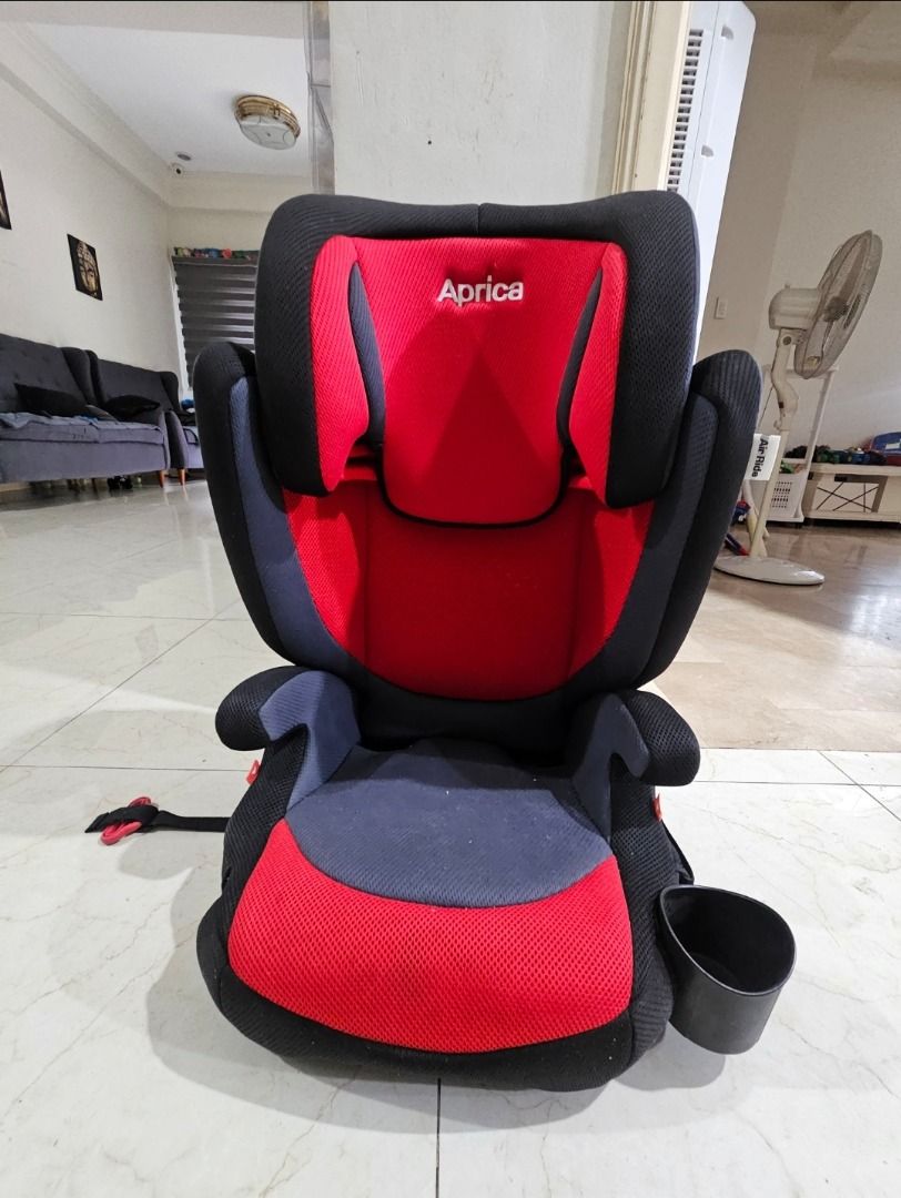 Car Seat (Aprica) (Category: Car Seats) located in Quezon City. Submitted by theroyalty (Listing ID 1381007652, Image 1). Description: Aprica Air Ride 3-11y Junior Car Seat.