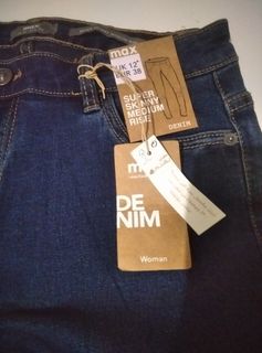 (Kategori: ) berada di . Dikirim oleh secondchic.preloved (ID iklan 1380984631, Gambar 1). Deskripsi: .