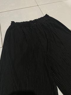 (Kategori: ) berada di . Dikirim oleh secondbynisa (ID iklan 1380997773, Gambar 1). Deskripsi: .