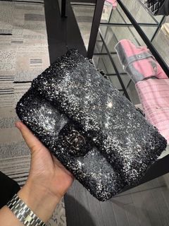 (Category: ) located in . Submitted by loviewhite (Listing ID 1381000199, Image 1). Description: .