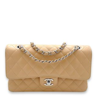 (Category: ) located in . Submitted by carousellluxury (Listing ID 1380982501, Image 1). Description: .