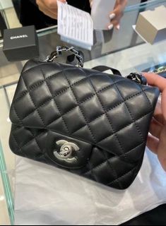 (Category: ) located in . Submitted by chicluxury (Listing ID 1381077229, Image 1). Description: .