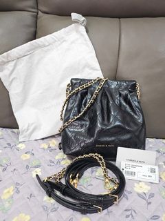 （分類：）位於 。 由 vickypig36 提交（商品編號 1380965945，圖片 1）。簡介： 。