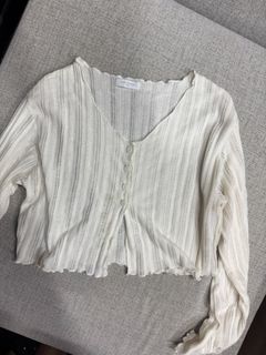 由 yuiio_shopp (刊登 ID 1381072811，圖片 1) 提交，位於 的 (類別：)，說明：。