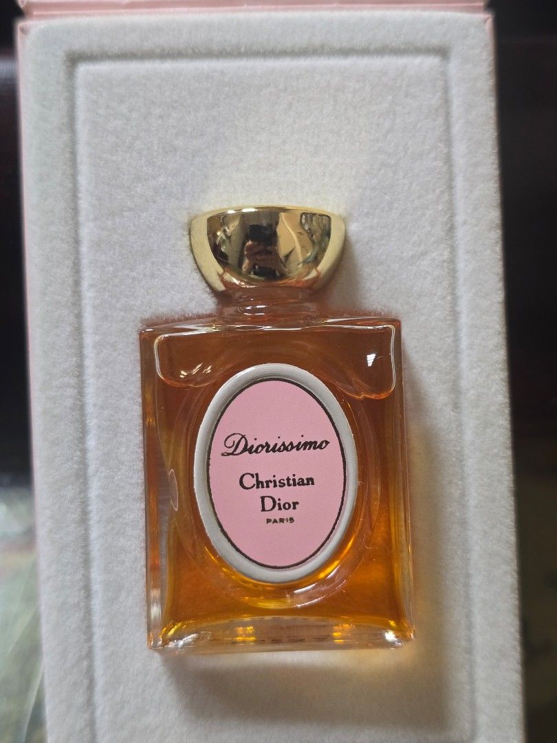 由 evrit.yiul (刊登 ID 1380964522，圖片 1) 提交，位於 台南市 (Tainan) 的 Dior香精未使用收藏品絕版／迪奧小姐 (類別：香水、體香劑)，說明：🟥最後圖片 🦐別人賣價参考。